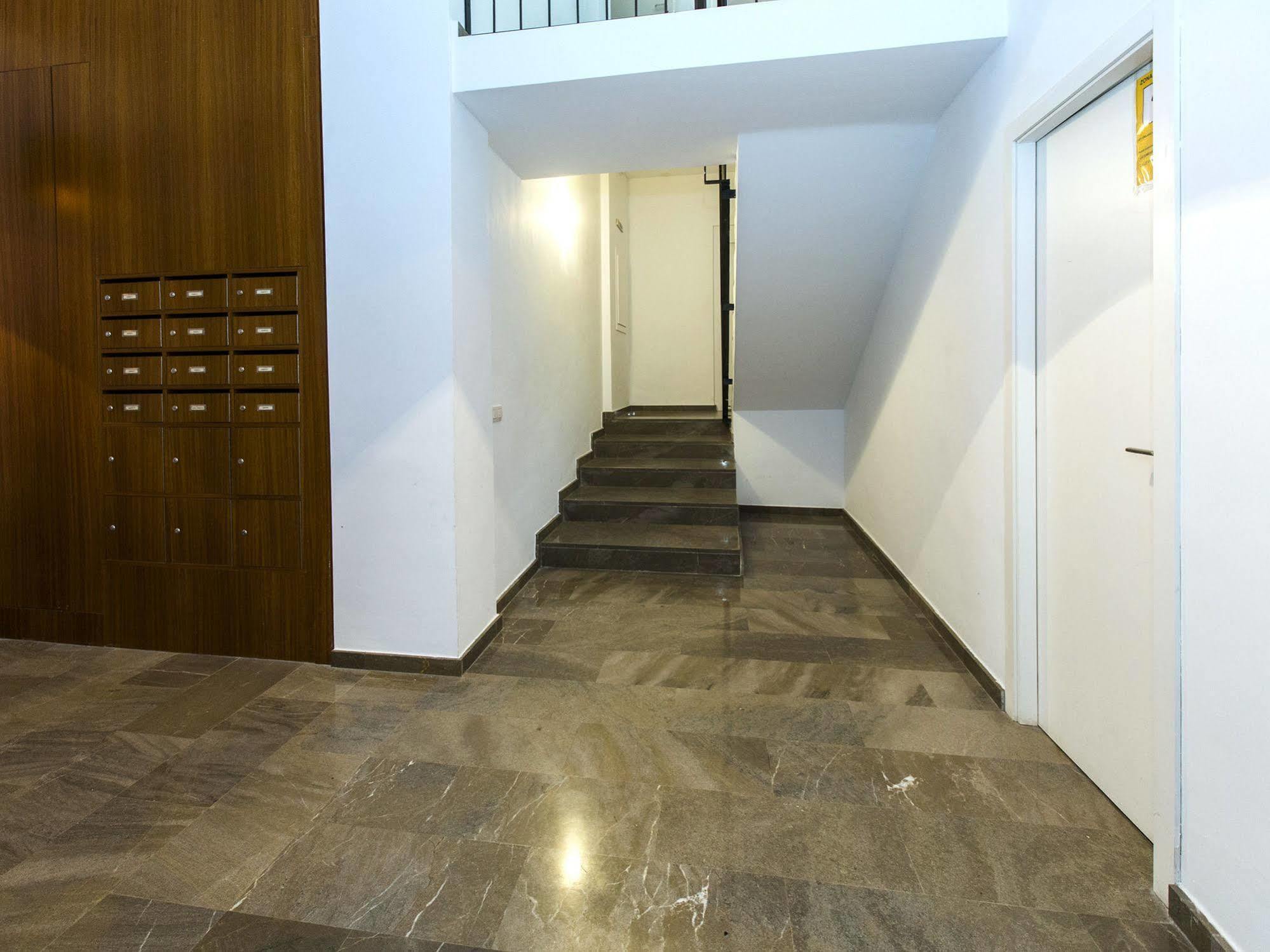 Total Valencia Vitoria Apartment Exterior photo